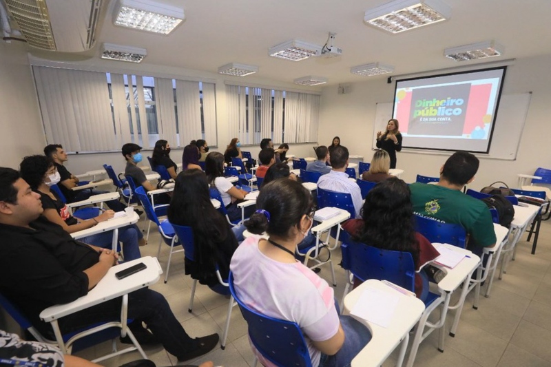 03-Escola-do-Legislativo-da-Aleam-divulga-agenda-de-eventos-da-semana