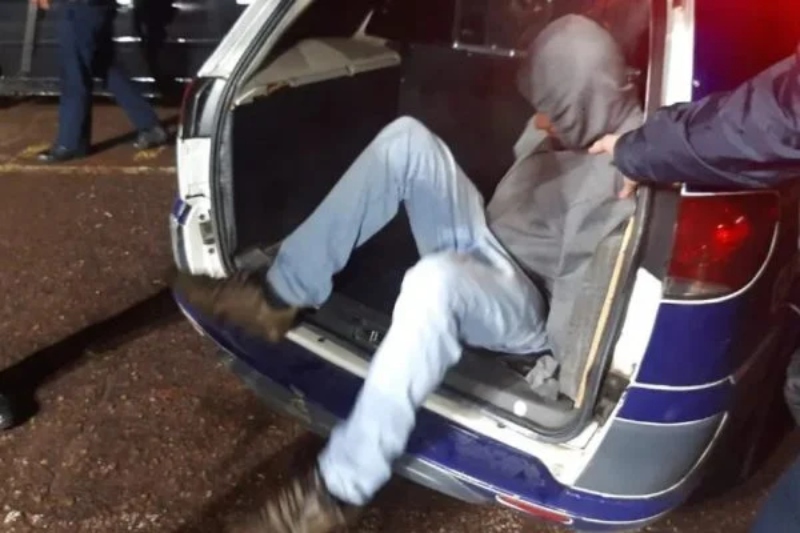 preso-assalto-casal-jovem-praca-osorio-gm-960x592