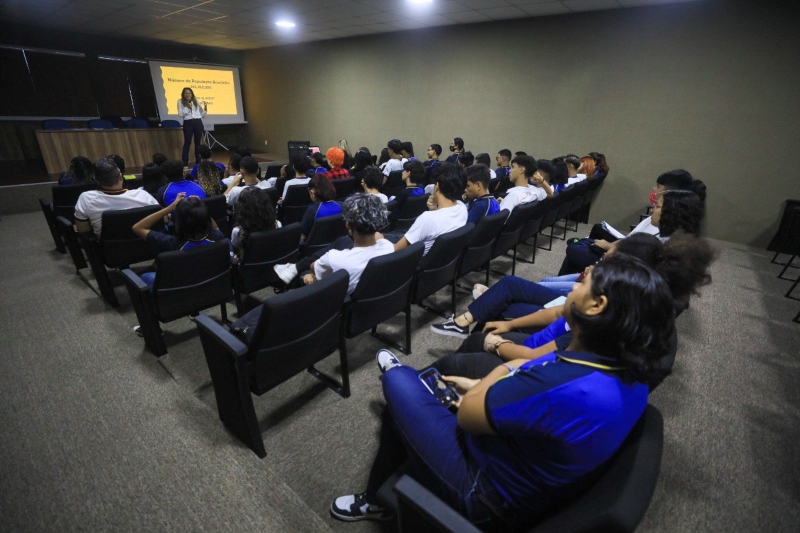 70B055D6-9259-403F-B9BC-FF26BAC5813E