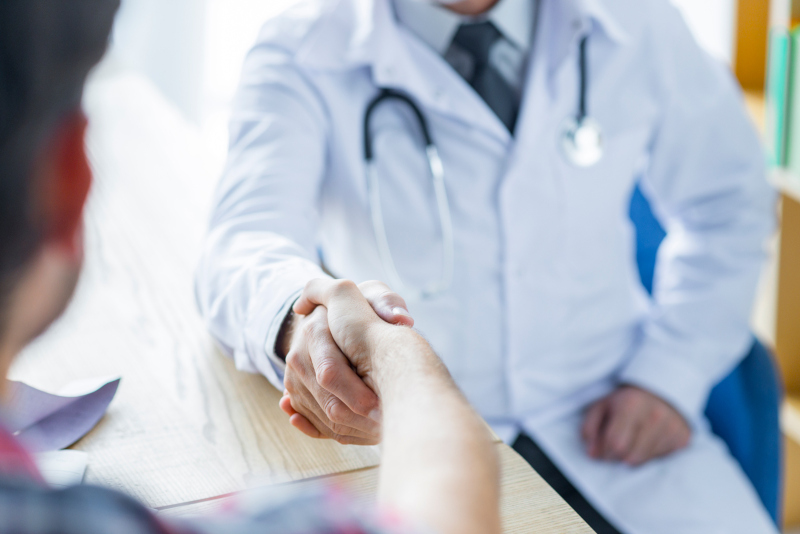 adolescente_urologista(1)