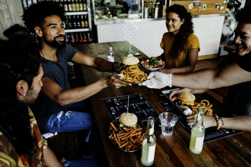 Abrasel divulga resultado do “3º Ranking Melhores Experiências” de estabelecimentos do setor da alimentação