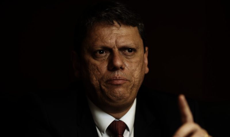 2022-10-17t154347z_1_lynxmpei9g0mw_rtroptp_4_brazil-infrastructure(1)