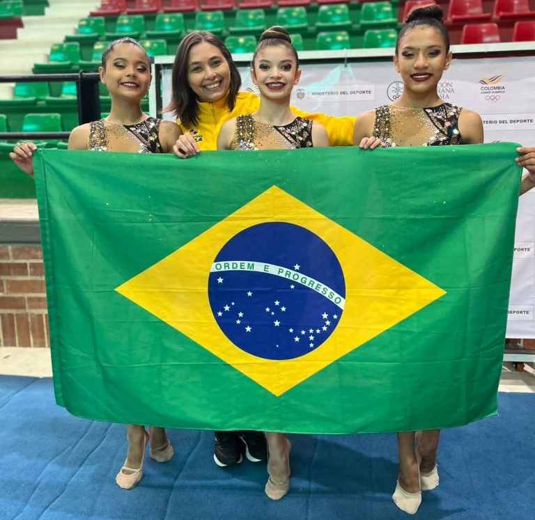 Ginastas-amazonenses-conquistam-ouro-para-o-Brasil-foto-Divulgacao-Faar-768x1024 (1)