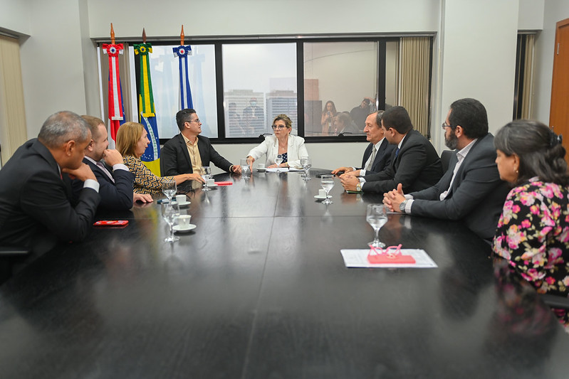 Nélia_-_visita_do_prefeito_Davi3