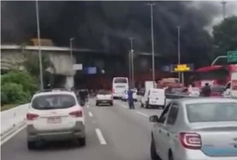 Screenshot 2023-01-09 at 08-28-06 SP protesto bloqueia Marginal Tietê e gera impactos no trânsito Metrópoles