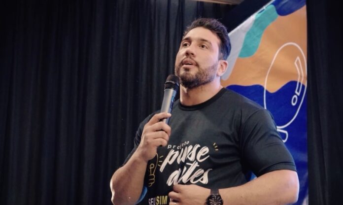 ESCRITOR FILIPPE MAFFRA (2) (1)