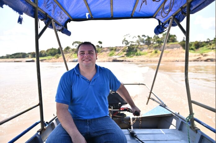 FC385916-CF8F-49F8-B351-7CF88F0EBEB7