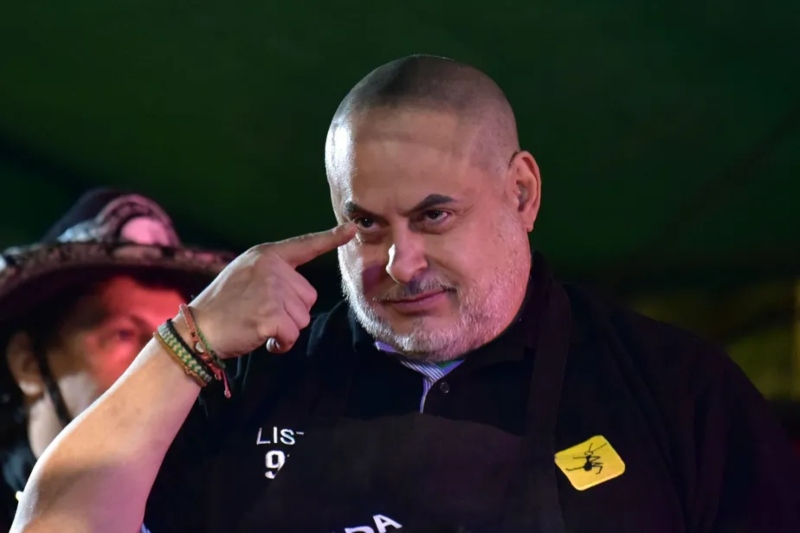 102795344-paraguays-presidential-candidate-for-the-partido-cruzada-nacional-political-party-paragua