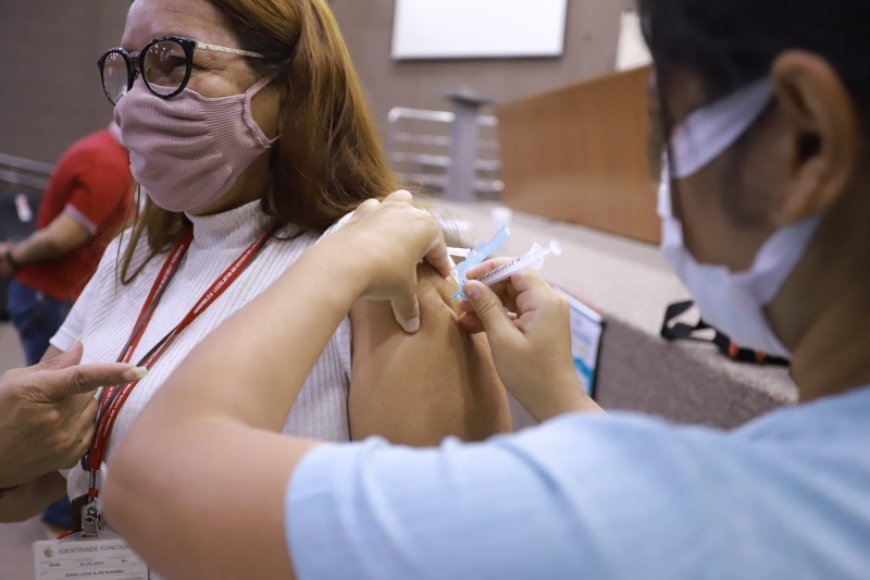 F87D847E-0F03-474A-BDD6-86C156C15DA0