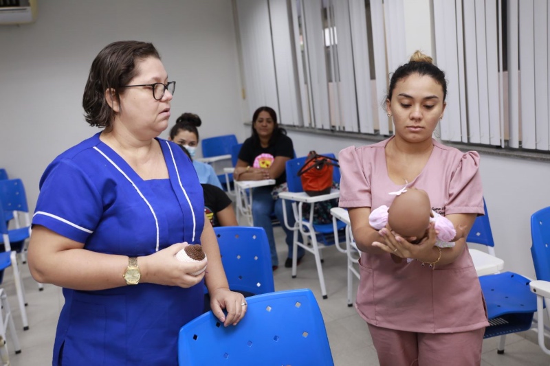 05-Assembleia-Legislativa-destaca-Leis-e-Projetos-sobre-doação-de-leite-humano-e-amamentação-materna