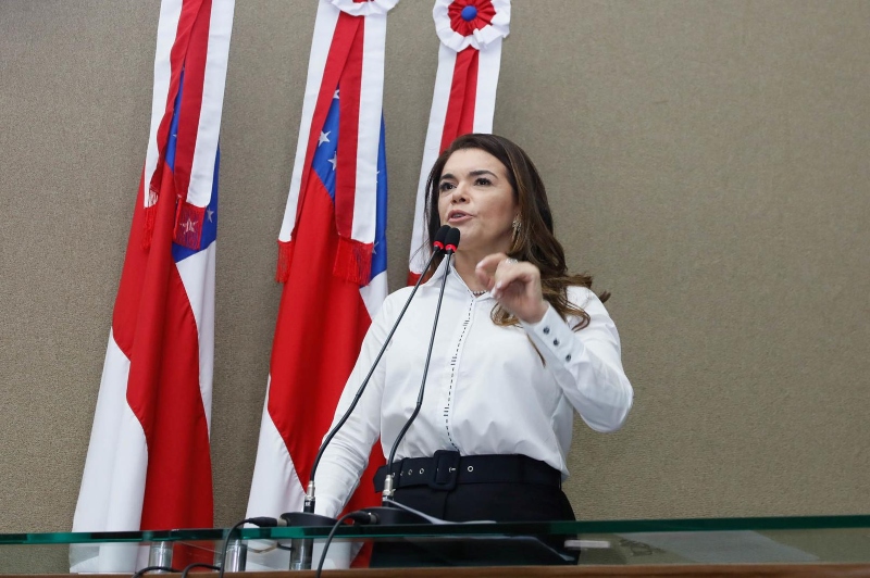 11-Dep.-Alessandra-Campelo-cobra-prisão-de-suspeito-de-feminicídio-na-Compensa (1)