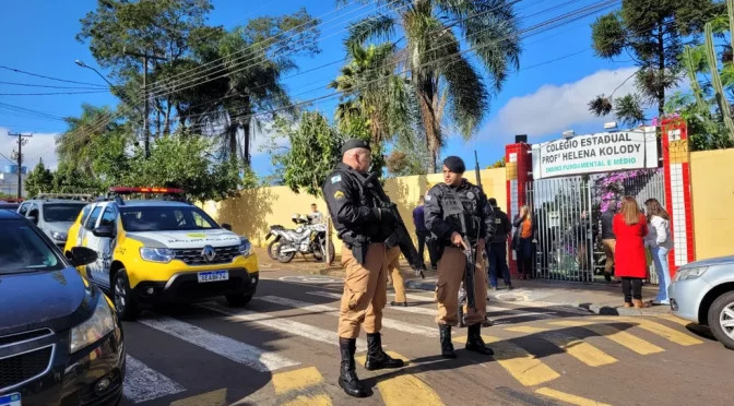 Ex-aluno dispara contra estudantes e mata adolescente em escola no PR