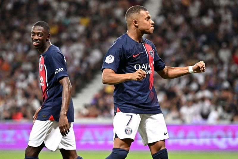 Em volta de Mbappé, PSG fica no empate com Toulouse e segue sem vencer na  Ligue 1