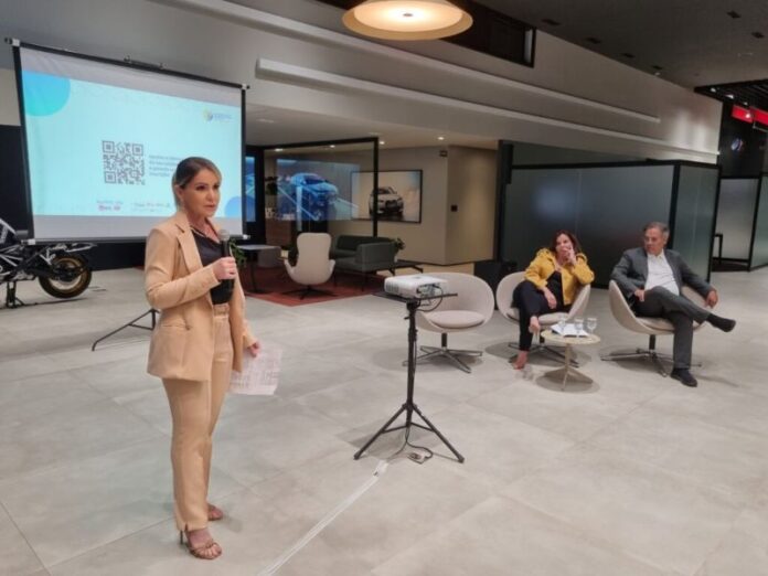 Medica-Liane-Cavalcante-Divulgacao-1024x768(1)