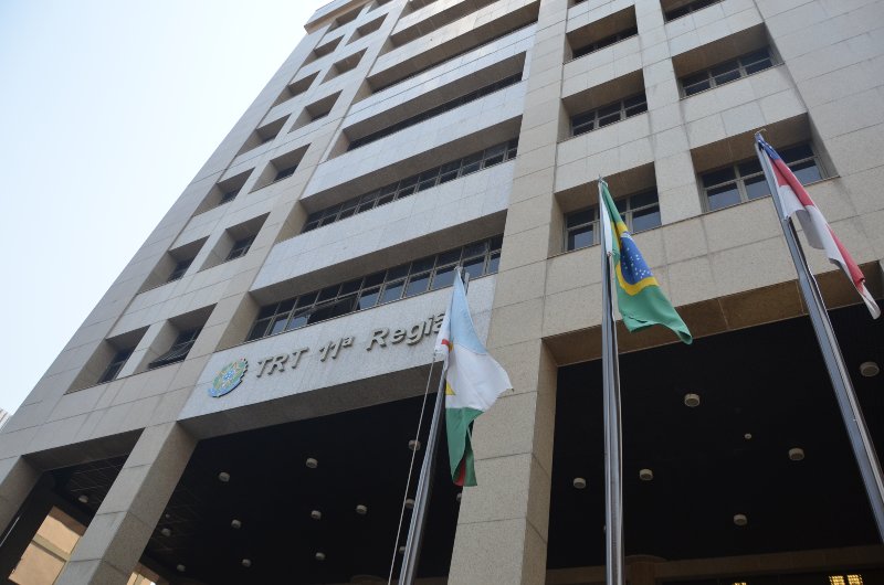 Prédio TRT11 (1)