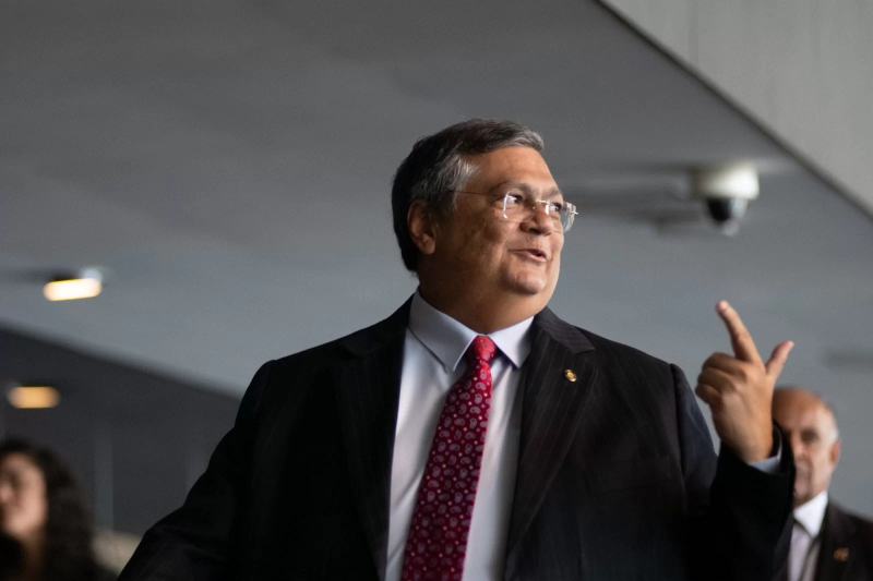 Flavio-Dino-durante-lancamento-do-programa-De-Boa-Internet-4 (1)