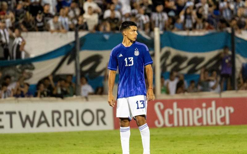 juan_sforza_1702857041_3260123616749179628_1277408716-aspect-ratio-512-320-1 (1)