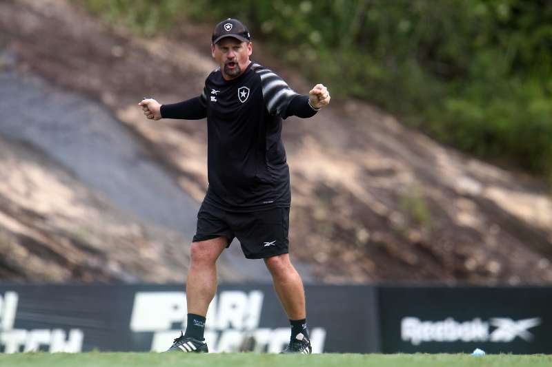 53611103558_3d38654aef_o-scaled-1 (1)