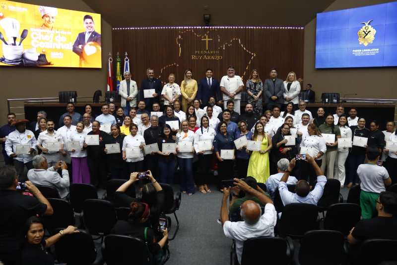 Deputado-Mario-Cesar-Filho-realiza-Sessao-Especial-na-Aleam-em-celebracao-ao-Dia-do-Chef