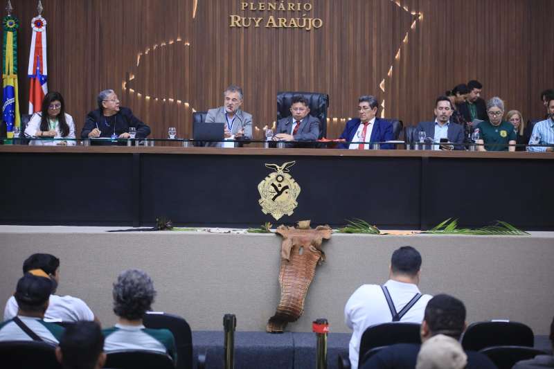 Comissao-de-Geodiversidade-da-Aleam-tratou-sobre-gas-natural-manejo-sustentavel-e-qualidade-da-agua-de-Parintins-no-primeiro-semestre-Foto-Hudson-Fonseca