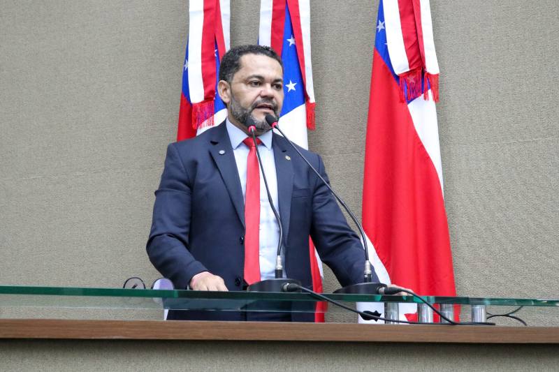 Deputado-Rozenha-critica-ataque-de-ministro-da-Fazenda-a-ZFM-Foto-Beatriz-Pereira-scaled