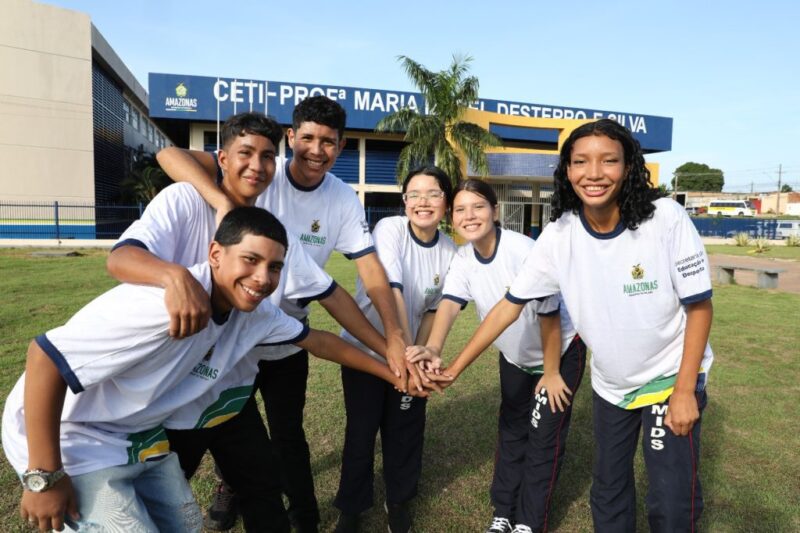 Educacao_jovens-alunos-Amamazonas_foto_Euzivaldo-Queiroz-1024x682