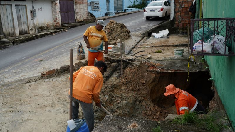 Prefeitura de Manaus recupera rede de drenagem profunda no bairro São José 2