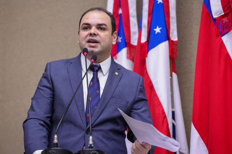 Presidente-Roberto-Cidade-esclarece-readequacao-no-regimento-interno-da-Aleam-e-afirma-que-nao-havera-alteracao-na-quantidade-de-sessoes-plenarias-Foto-Herick-Pereira