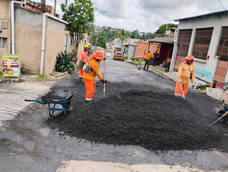 Obras de recapeamento asfáltico da Prefeitura de Manaus avançam na comunidade Gustavo Nascimento 3(1)
