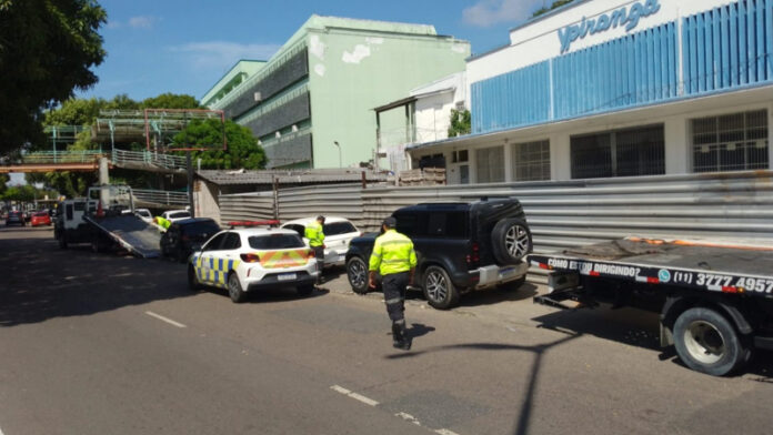 38-veiculos-por-estacionamento-irregular-3-1536x864