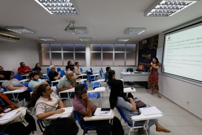 Escola-do-Legislativo-Senador-Jose-Lindoso-da-Aleam-divulga-cursos-para-o-mes-de-junho-Foto-Danilo-Mello-Aleam