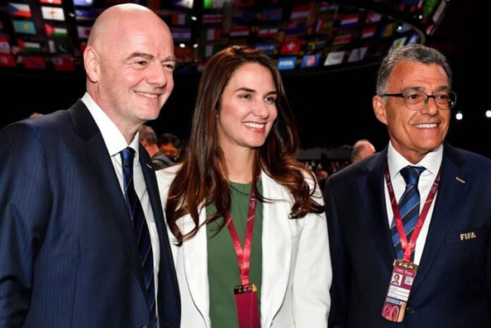 b13eb72c51d7675354782ff8efa84911(1)