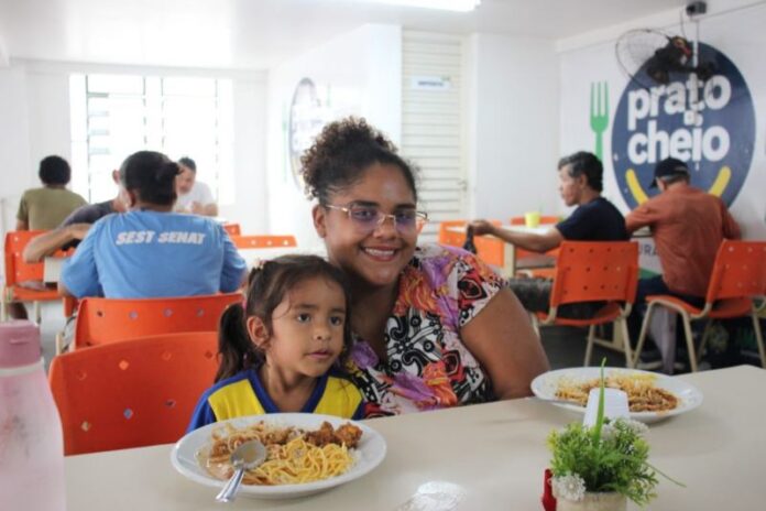 personagem-jaqueline-prato-cheio-foto-juliana-siqueira-1024x682