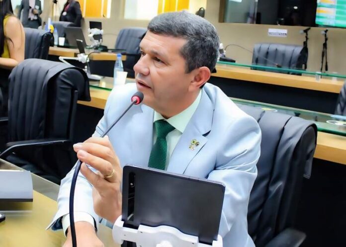 Comandante-Dan-inicia-recesso-parlamentar-percorrendo-12-municipios