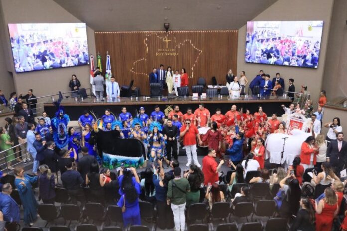 Festival-de-Parintins-e-homenageado-na-Assembleia-Legislativa-do-Amazonas-Foto-Danilo-Mello-Aleam