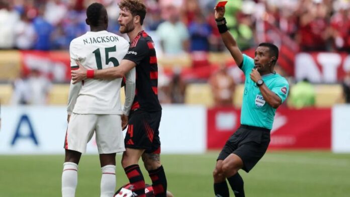 nicolas-jackson-expulso-chelsea-flamengo-e1750448638895