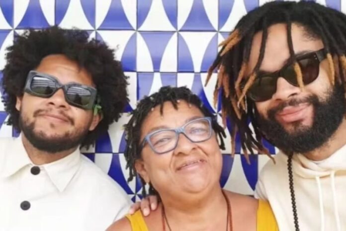 08736bde45f91a90682dda4f261ff407