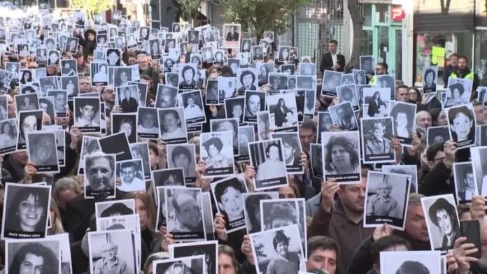 2025-07-18T170648Z_1_LOP094918072025RP1_RTRMADP_BASEIMAGE-960X540_ARGENTINA-AMIA-ATTACK-ANNIVERSARY