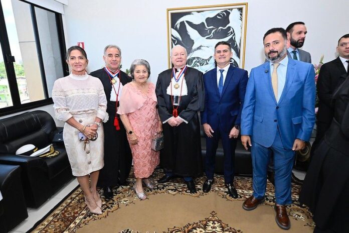 54684497437_cb176aacf1_c(1)