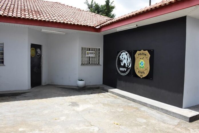 989c77a6-006b-4d77-8d66-ff3b38c9e282