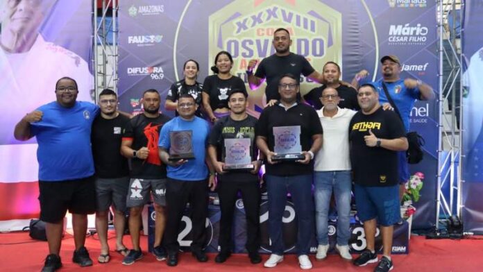 Esporte-na-Periferia-fica-entre-as-3-melhores-academias-na-Copa-Oswaldo-Alves-de-Jiu-jitsu-(1)