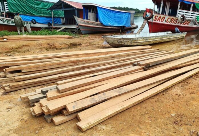 Fiscalizacao-do-Ipaam-na-RDS-Uatuma-Foto-4-09-07-2025-1