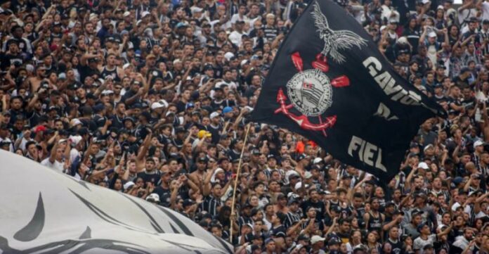 Gavioes-da-Fiel-torcida-organizada-do-Corinthians