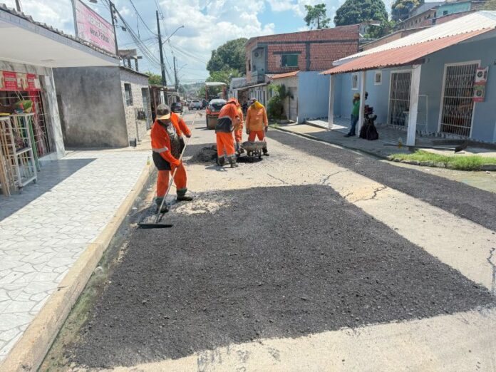 Prefeitura de Manaus avança com serviços do ‘Plano de Verão’ na zona Leste 2