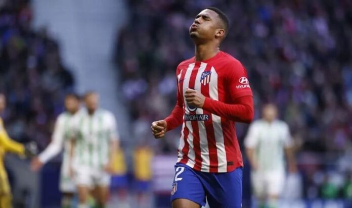 Samuel-Lino-esta-na-mira-do-Flamengo