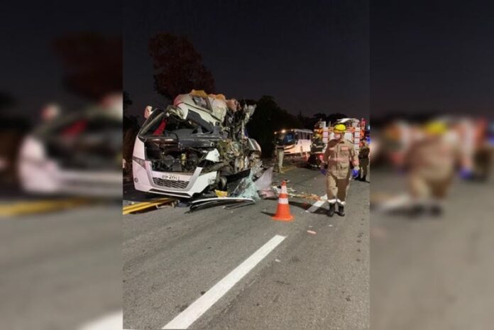 a7d1c809bcb409dd2ce7a5d7c6372b43