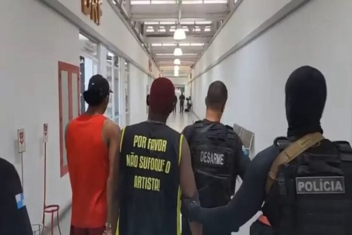 ccb68162880561bfcfd2671c795e4f69