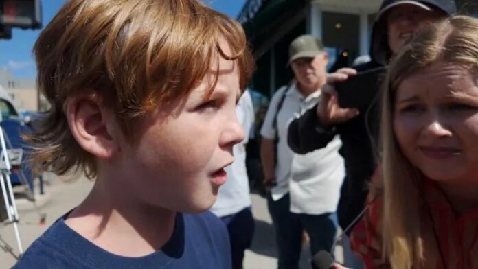 Aluno relata como amigo foi baleado ao protegê-lo em ataque a tiros nos EUA