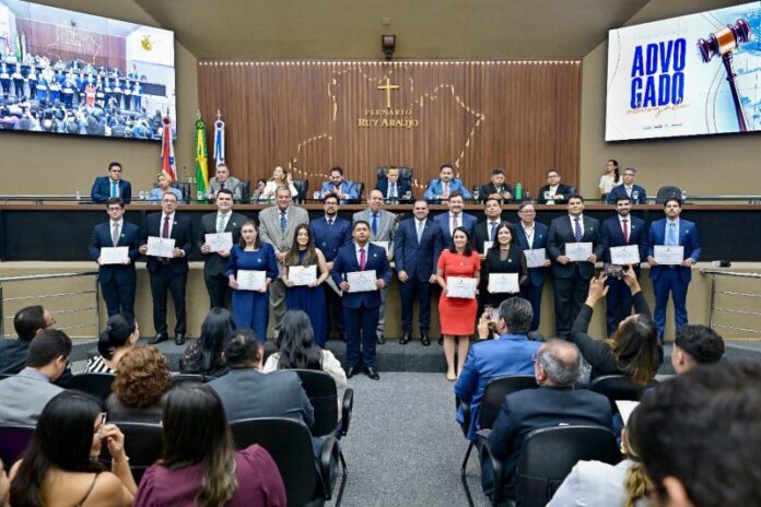 Assembleia-Legislativa-do-Amazonas-realiza-Sessao-Especial-em-homenagem-ao-‘Dia-do-Advogado-Foto-Matheus-Rodrigues-Aleam