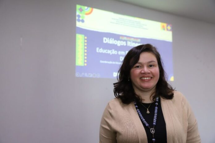 Educacao_Dialogos-Itinerantes-Direitos-Humanos_Martha-Benfica_Foto_Eduardo_Cavalcante-1024x682